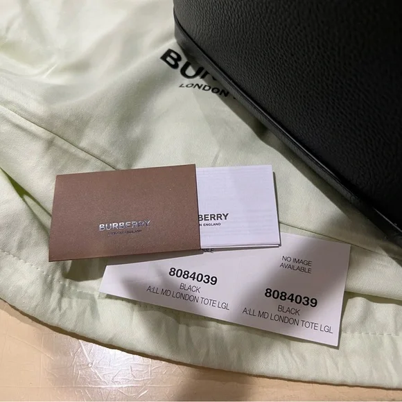 NWT Burberry Medium Black leather London tote - Picture 10 of 11